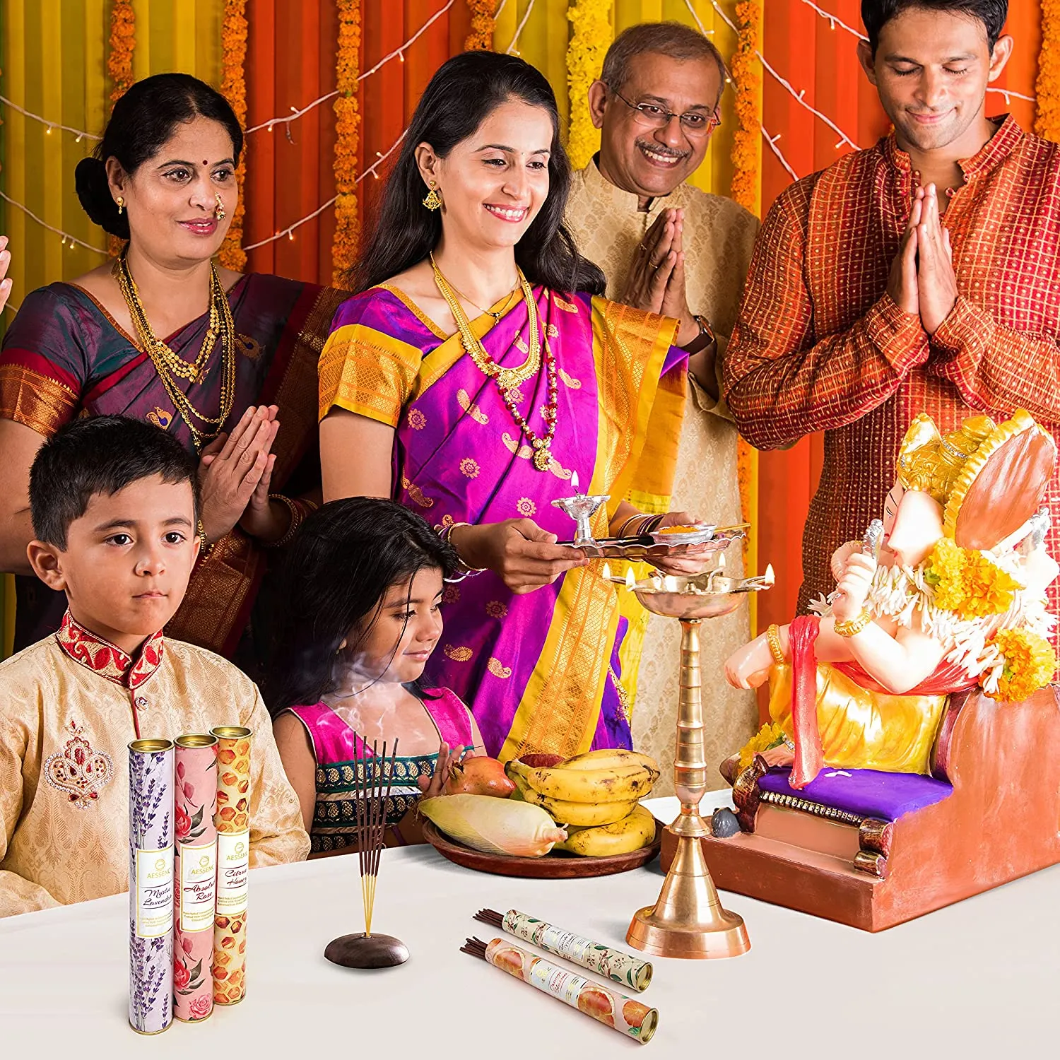 ABOUT SPACE Aessenc 8 Fragrance 200 Sticks (25 Sticks Each Fragrance) Incense Sticks / Agarbatti - Natural Aroma Handrolled Multi Fragrance Sticks with Wooden Holder for Pooja Meditation - 25x30x4 cm