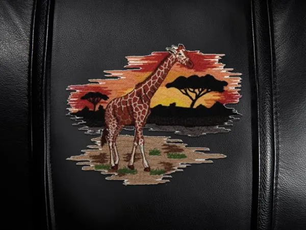 Gaming Chair 100 Pro with Giraffe Logo Panel