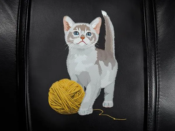 Gaming Chair 100 Pro with Kitten with Yarn Logo Panel