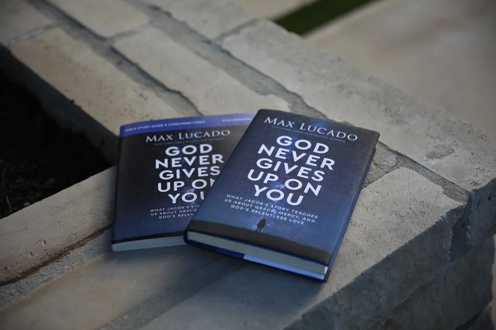 God Never Gives Up on You Bible Study Guide plus Streaming Video: What Jacob’s Story Teaches Us About Grace, Mercy, and God’s Relentless Love