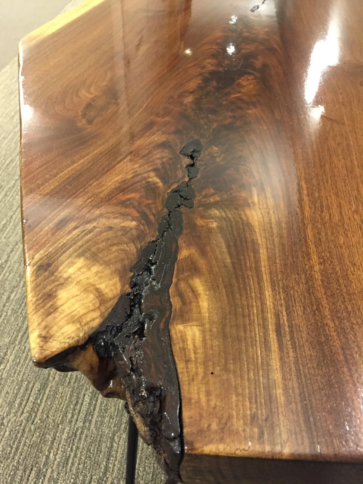 Live Edge TV console - King of hearts