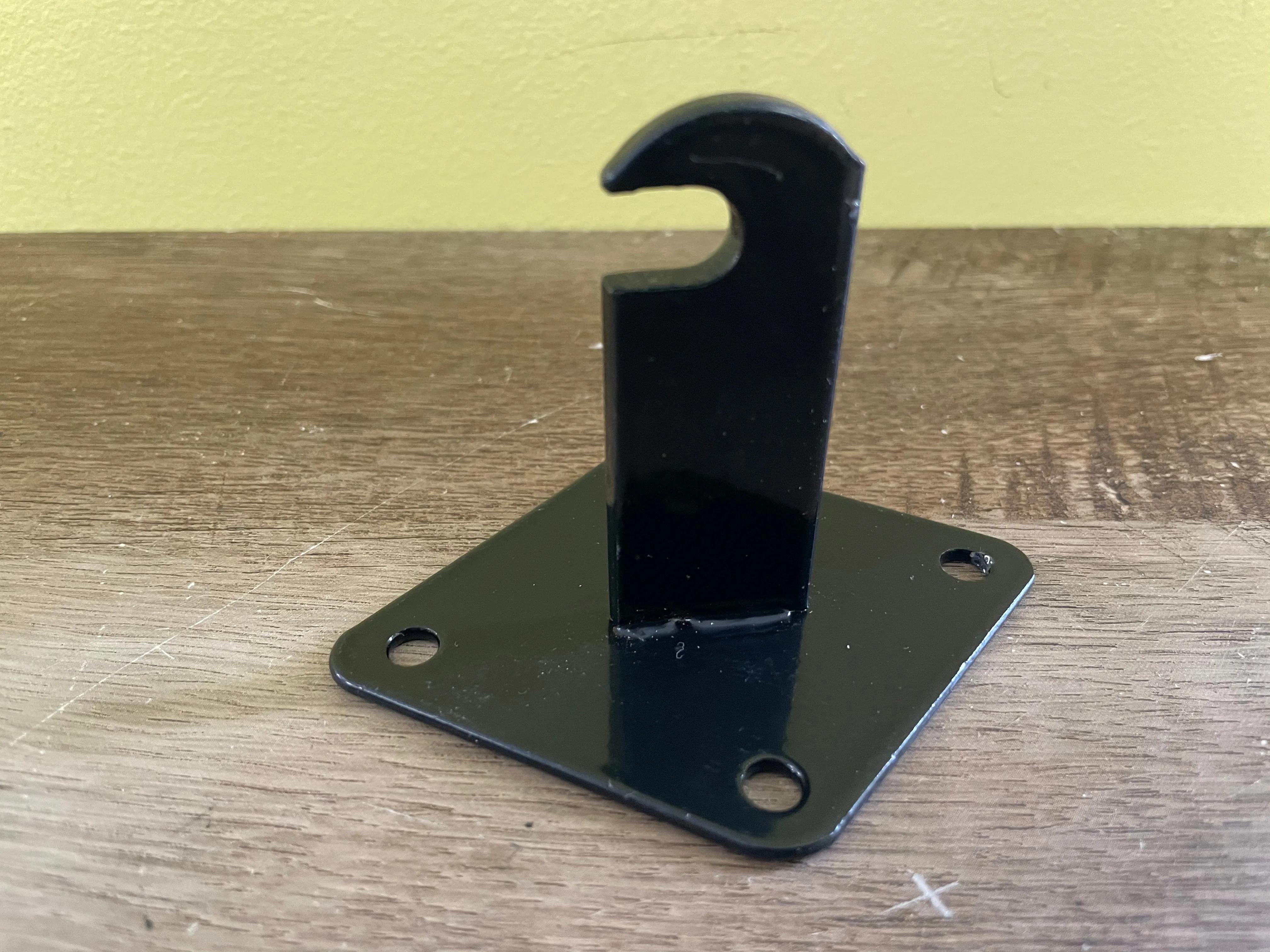 <€€ Lot of 14 Black Wall Mount Brackets for Wire and Slat Grid Panels