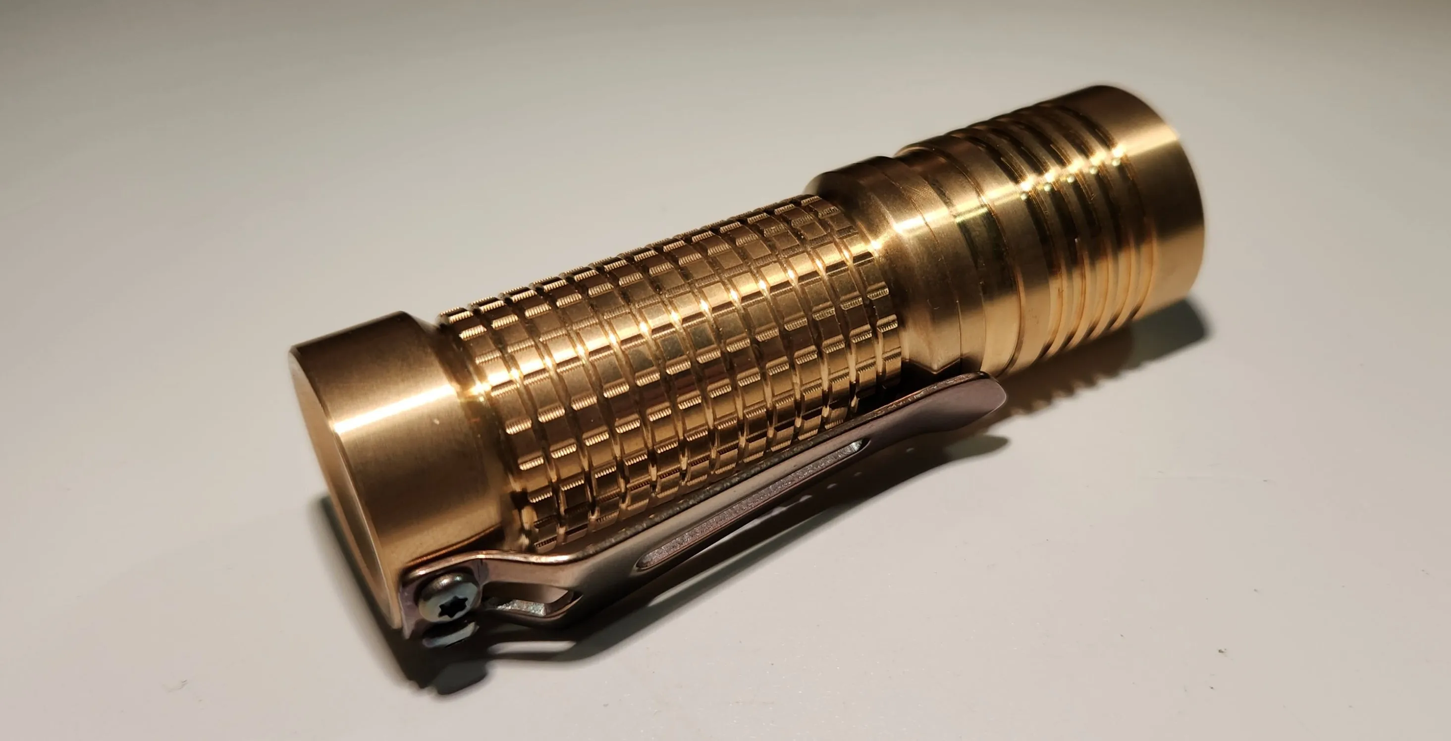 Maeerxu XT3 Brass 18350 3000LM EDC Flashlight