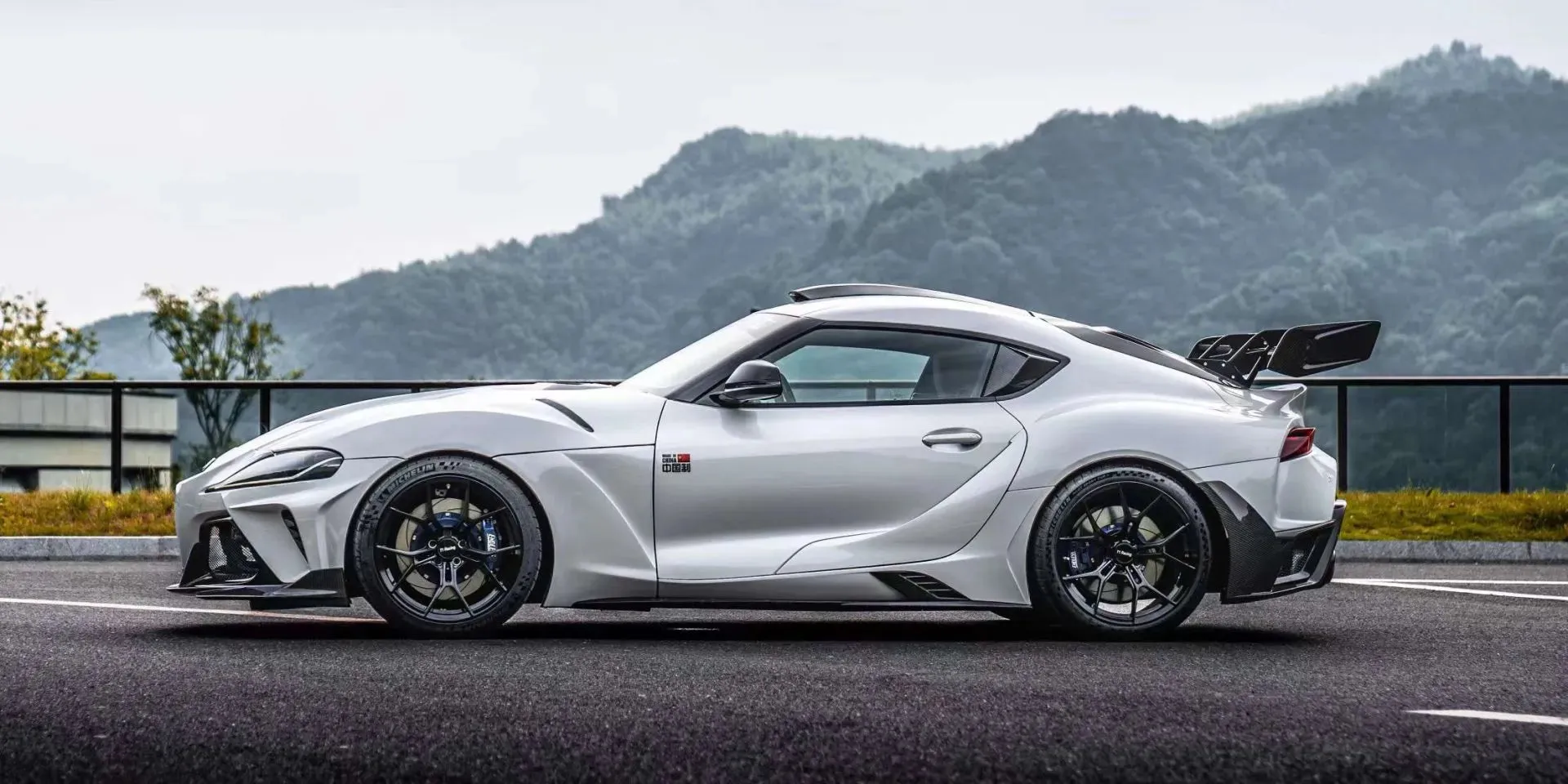 Robot Craftsman Toyota GR Supra MK5 A90 A91 Moray (Hyperion) Complete Narrow Body Kit
