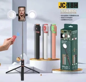 Selfie Stick with Comfortable Grip – Extendable & Travel-Friendly!